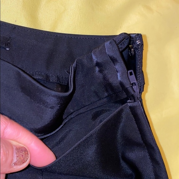 H&M skirt in black color/ size 34 /polyester m - Picture 9 of 11